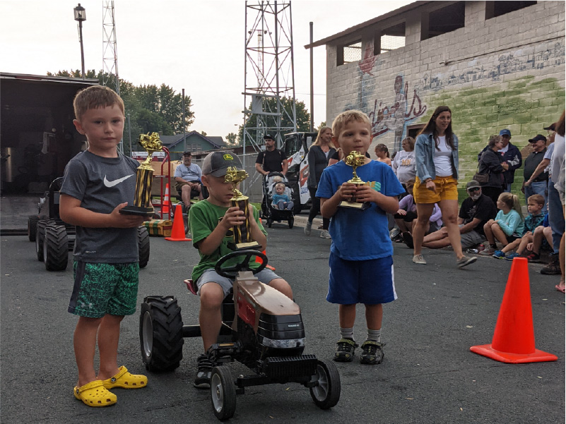 kids mini pedal pull stiftungsfest