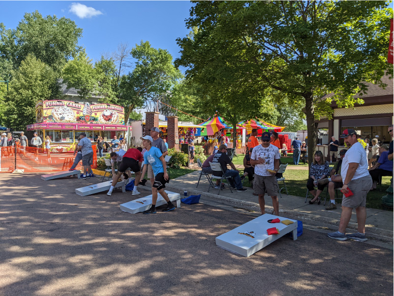 Stiftungsfest bean bag tournament